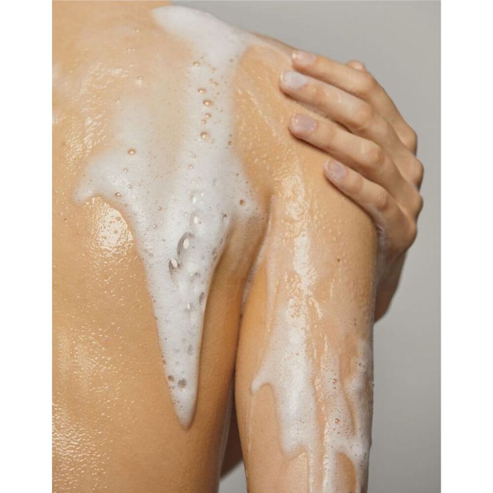 Avon Skin So Soft Original Bonus Shower Gel 33.8 fl oz - Picture 2 of 3